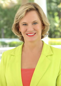 Portrait of Suzanne Thomas