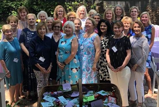 Group photo of the 2023 Medical University Women's Club members.