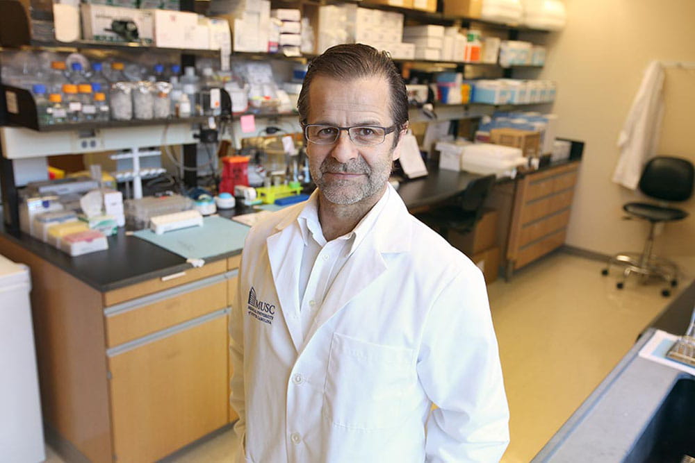 Dr. Gustavo Leone in lab